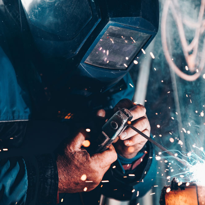 强生34亿美元现金收购外科手术机器...